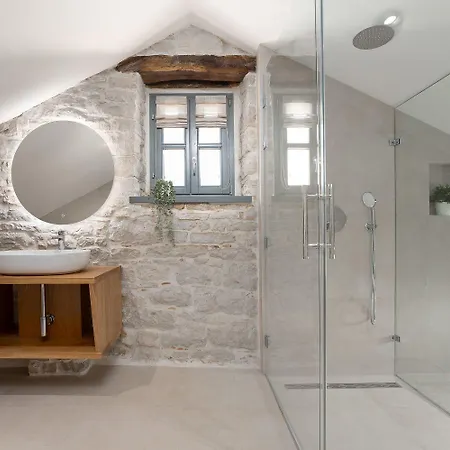 Beeindruckende Steinfinca Mit Privatem Salzwasserpool, Panoramablick Aufs Meer, Grill بيت للعطل *