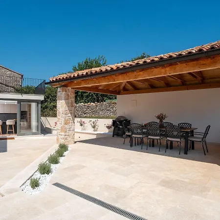 Feriehus Beeindruckende Steinfinca Mit Privatem Salzwasserpool, Panoramablick Aufs Meer, Grill *